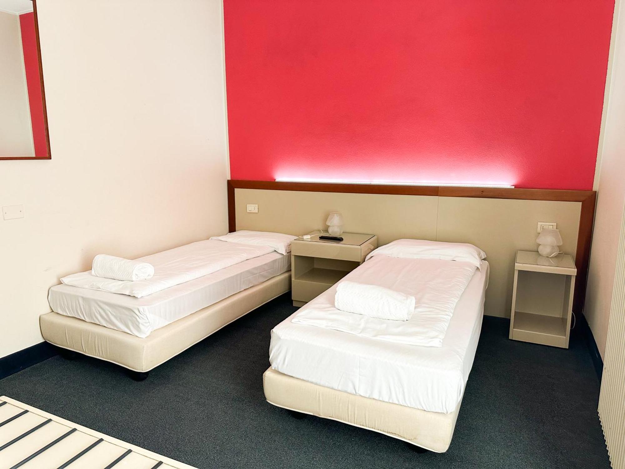 Hotel Bristol Riva del Garda Buitenkant foto