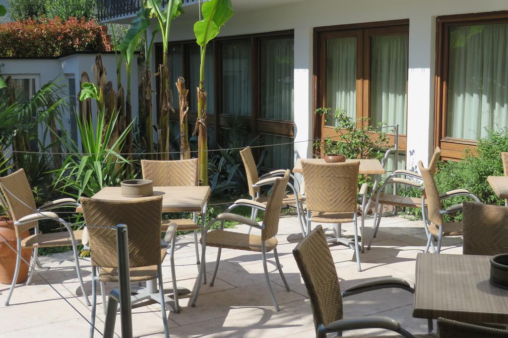 Hotel Bristol Riva del Garda Buitenkant foto